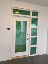 7918 Harbor Island Dr in North Bay Village, FL - Building Photo - Building Photo