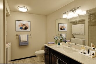 Pacific Pines in Stanwood, WA - Foto de edificio - Building Photo