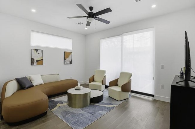 property at 1016 West Ave