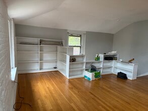 862 Main St, Unit Carriage House Apartment in Danville, VA - Foto de edificio - Building Photo