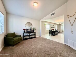 11860 Ernest Rd in Socorro, TX - Building Photo - Building Photo