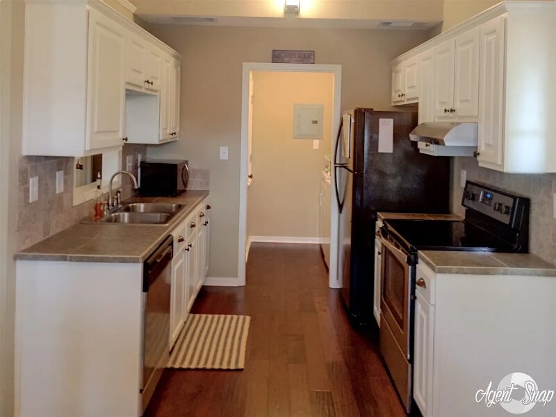 407 Audubon Cir in Brandon, MS - Foto de edificio