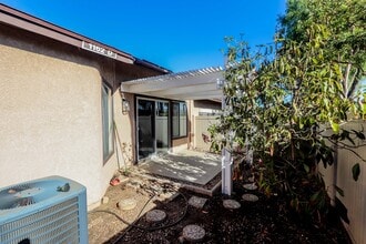 1162 Desert Willow Ln, Unit D in Corona, CA - Building Photo - Building Photo