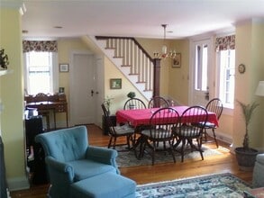 56 Williams Rd in Wallingford, CT - Building Photo - Building Photo