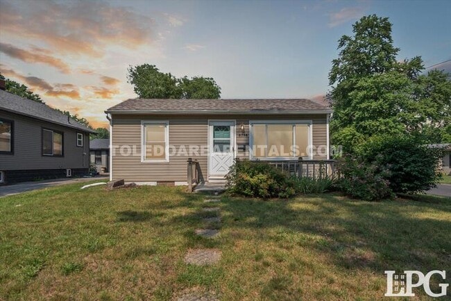 property at 6138 Whiteford Center Rd