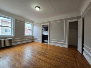 3 E Main St in Middletown, NY - Building Photo - Building Photo