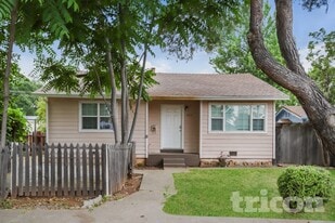 904 Bidwell St in Folsom, CA - Building Photo