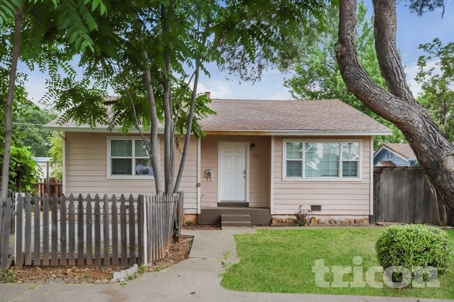 property at 904 Bidwell St