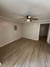 1706 N Russell St in Marion, IL - Building Photo - Building Photo
