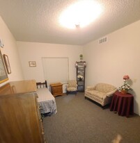 811 W Coomer St, Unit Duplicate of 101 in Morenci, MI - Building Photo