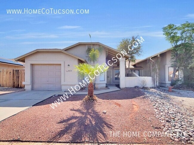 property at 3873 S Havenhurst Dr