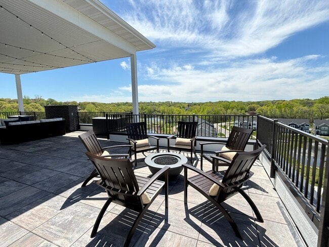 Grand35 Apartments - 55 Plus Active Adult