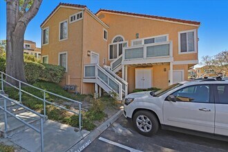 4212 Vista Panorama Way in Oceanside, CA - Building Photo - Building Photo