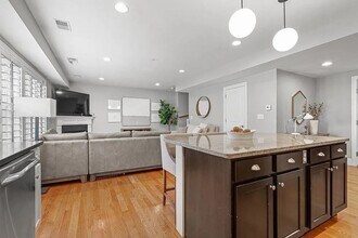 855 Lagrange St in Boston, MA - Building Photo - Building Photo