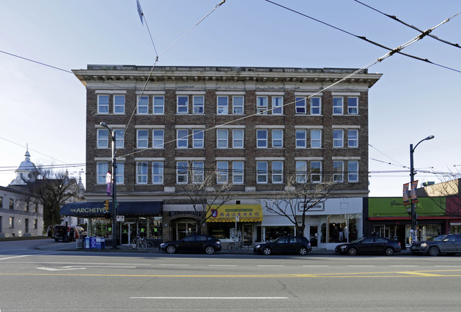 Belvedere Court in Vancouver, BC - Building Photo - Building Photo