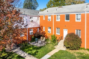 Franklin Court Apartments