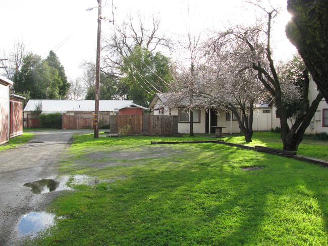 2163 Nord Ave in Chico, CA - Building Photo - Other