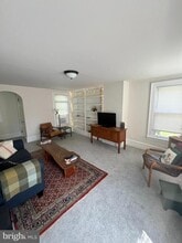 241 W Maple Ave in Langhorne, PA - Building Photo - Building Photo