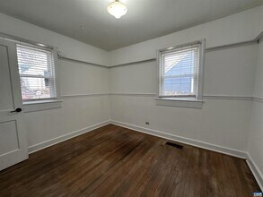 1321 Willow Dr in Charlottesville, VA - Foto de edificio - Building Photo