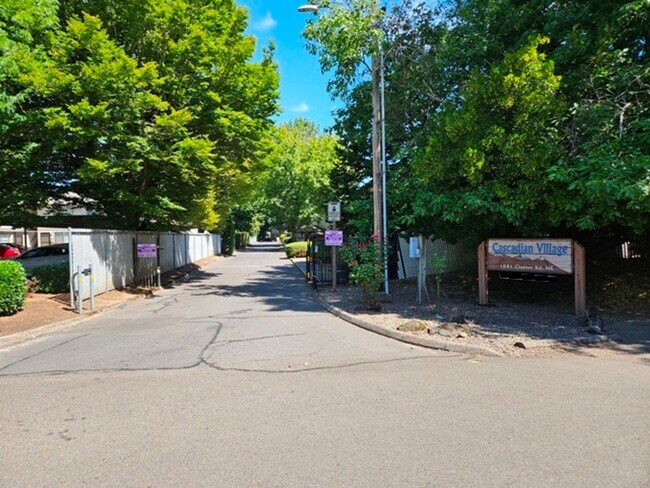 1831 Claxter Rd NE in Keizer, OR - Building Photo - Building Photo