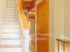 149 NE Powderhorn Dr in Corvallis, OR - Building Photo - Building Photo