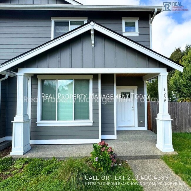 property at 1539 Amethyst St SE