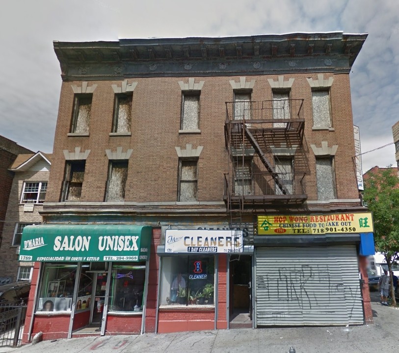 1789 Monroe Ave in Bronx, NY - Foto de edificio