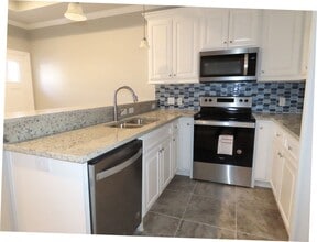1125 Woodley St in Tyler, TX - Building Photo - Building Photo