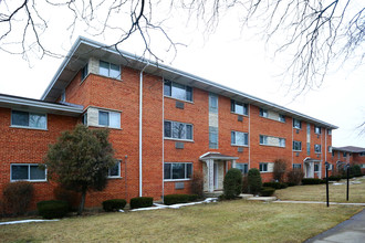 1402 Carol St in Park Ridge, IL - Building Photo - Building Photo