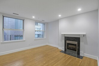 134 Boylston St, Unit 6 in Boston, MA - Building Photo - Building Photo