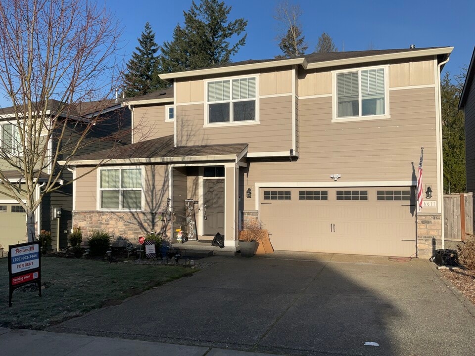 6611 Summerwood Dr E in Puyallup, WA - Building Photo