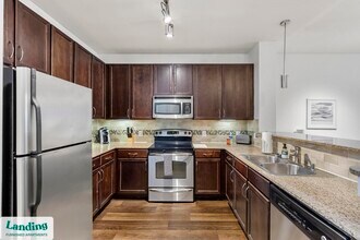 7373 Valley View Ln in Dallas, TX - Building Photo - Building Photo