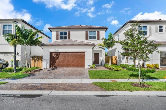 2444 SE 24th Ave in Homestead, FL - Building Photo - Building Photo