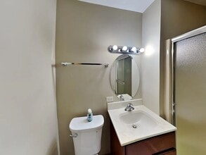 718 Westshore Dr in Shorewood, IL - Building Photo - Building Photo