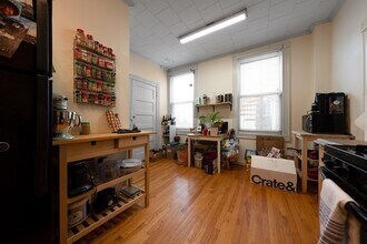 352 Norfolk St, Unit 1 in Cambridge, MA - Building Photo - Building Photo