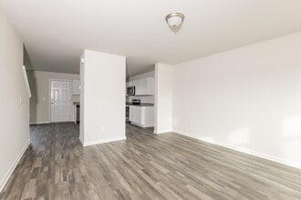 1449 Centipede Dr in Rocky Mount, NC - Foto de edificio - Building Photo