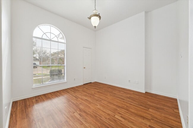 6831 Catarina Cir in Houston, TX - Building Photo - Building Photo