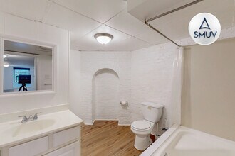 1229 N Calvert St in Baltimore, MD - Building Photo - Building Photo