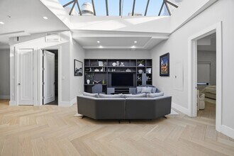 125 Broad St, Unit PH in Boston, MA - Building Photo - Building Photo