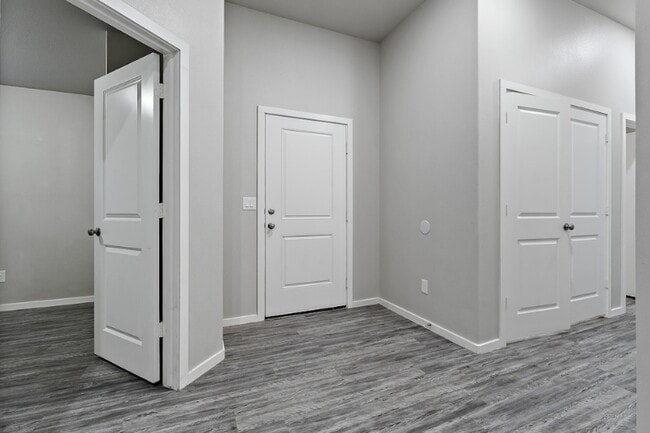 2120 N Avenue J, Unit A in Lubbock, TX - Building Photo - Building Photo