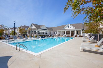 The Darby Apartments in Holly Springs, GA - Foto de edificio - Building Photo