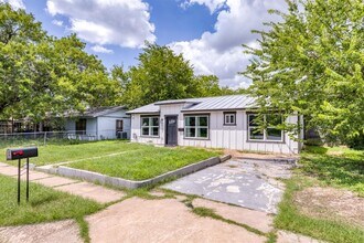 6202 Carnation Terrace in Austin, TX - Building Photo - Building Photo