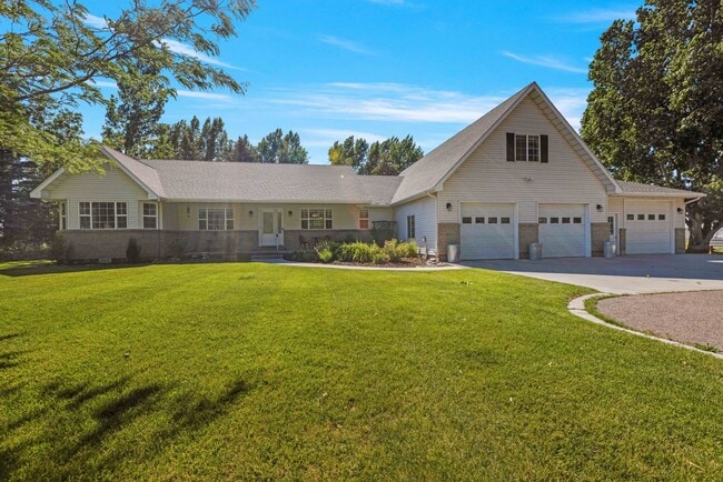 property at 3863 E 300 N