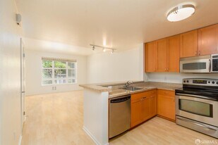 821 Folsom St in San Francisco, CA - Building Photo