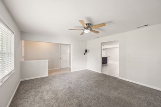 934 Point View Ln in Lakeland, FL - Building Photo - Building Photo