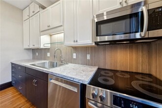 1108 Lake Ave in Rochester, NY - Building Photo - Building Photo