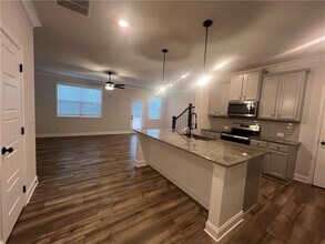 4561 Cypress Pk Dr in Gainesville, GA - Foto de edificio - Building Photo