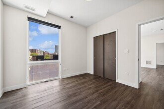 4027 N Broadway in Chicago, IL - Building Photo - Building Photo