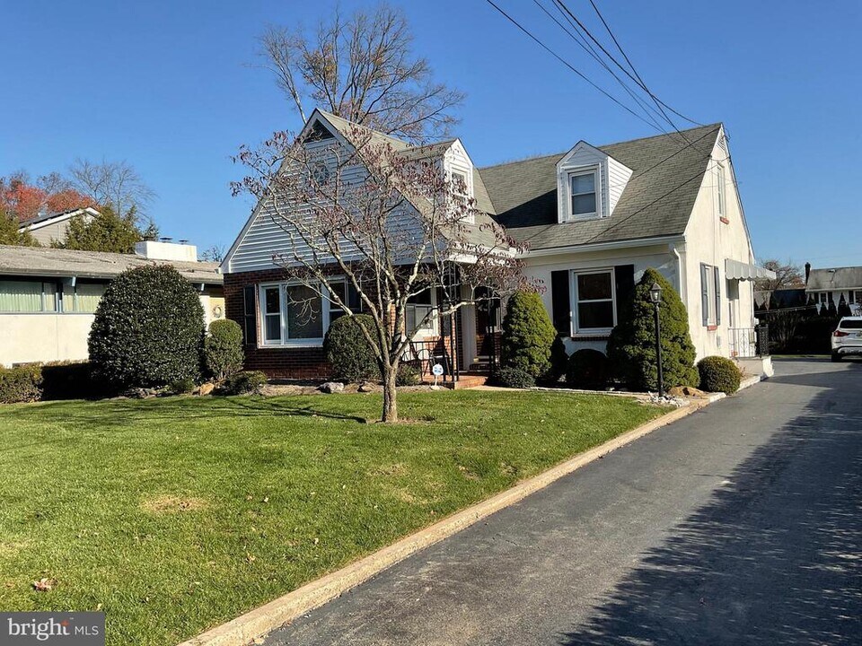 487 Ewing St in Princeton, NJ - Building Photo