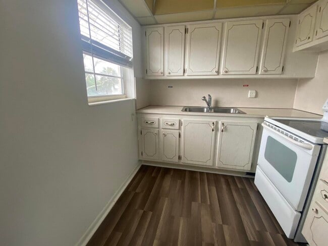 property at 40 Norwich B
